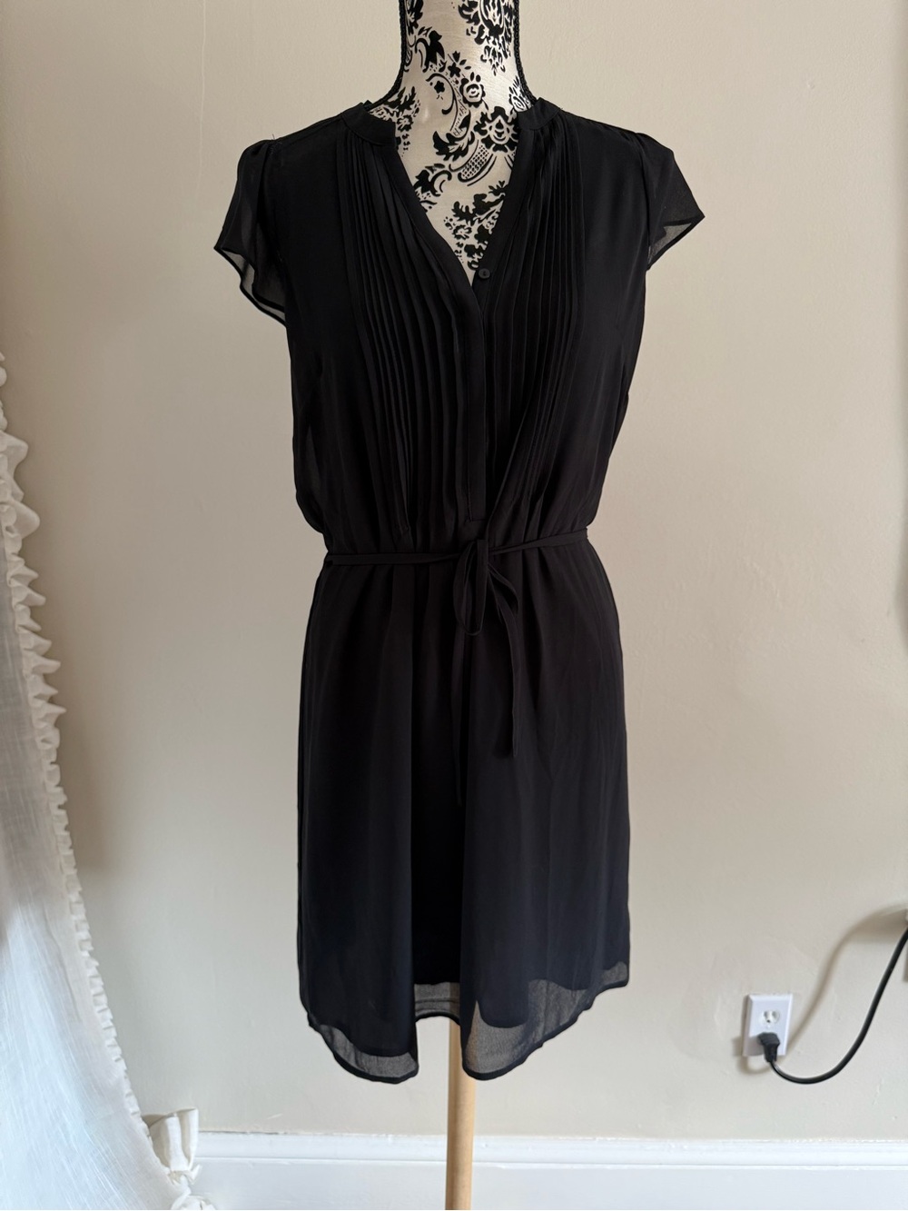 H&M Chiffon pleated dress